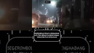 Download lagu NGERI!! segerombolan remaja  menghadang truk hingga kecelakaan mp3