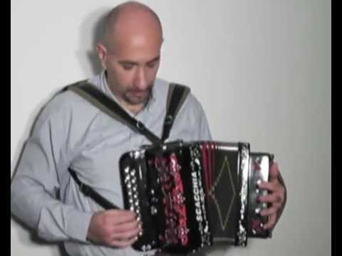 MARINELLA (tarantella) di Enzo Scacchia campione del mondo di organetto: enzoscacchia@yahoo.it