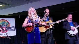 "PRETTIEST FLOWER THERE", Rhonda Vincent &amp; The Rage, St. Croix Casino-Danbury, WI, April 13th, 2019