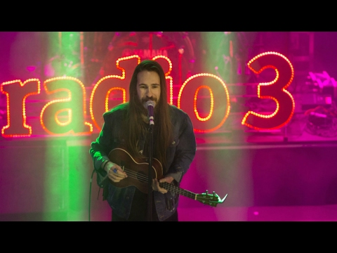 IV Fiesta de Radio 3 Extra - Carlos Sadness (actuación completa)