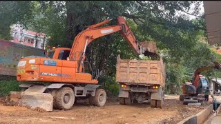 KOMASU Excavator and HOWO moto working | Construction & Machines