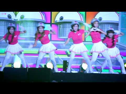 [FANCAM][130812]속초음악대향연 쇼챔피언 CrayonPop - 크레용팝 빠빠빠(Bar Bar Bar)