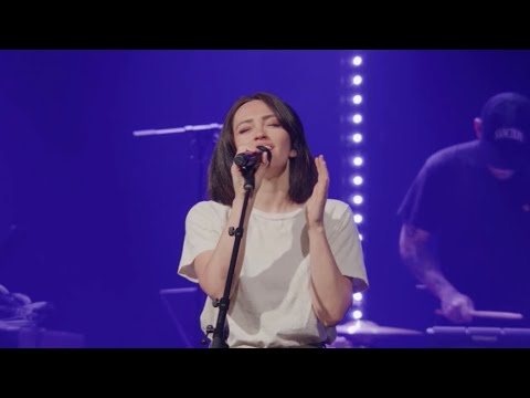Holy Hands (Live) - Bethel Music, Hannah McClure