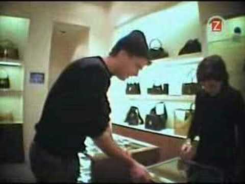 Pyjamas i ZTV - Gucci-affär