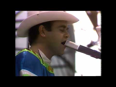 Elton John LIVE REMASTERED - Tiny Dancer (Central Park, New York) | 1980