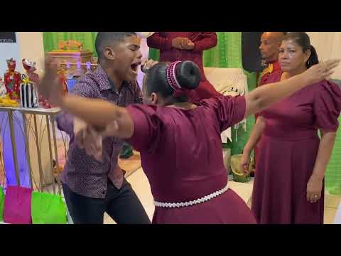 Urgente o anjo desceu e agitou a casa, Vitor Rocha na macha.