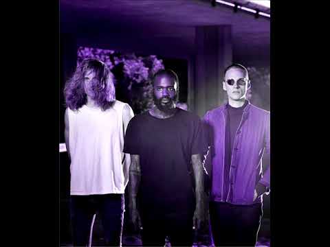 Death Grips -  Black Paint (Lyrics)