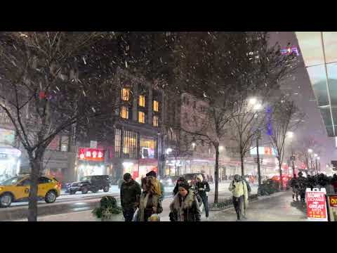 Snowing in new york