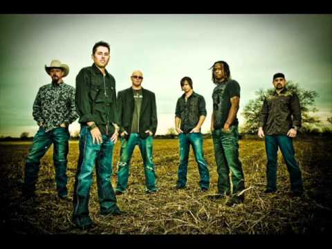 download lagu mp3 mp4 Casey Donahew Band, download lagu Casey Donahew Band gratis, unduh video klip Casey Donahew Band