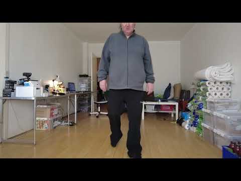 MongoTV_8536 - Fik Smidt Gammel Defekt OPBEVARINGSBOX Hvor Låg Mangler og Affald UD