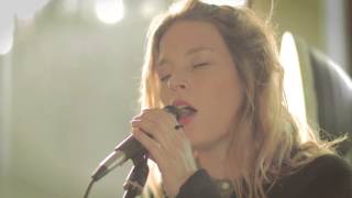 Anna Rossinelli - Bang Bang Bang (Live DMD2 Sessions)