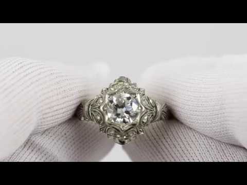 Anello decò in platino con diamante centrale (0.8ct), anni 30