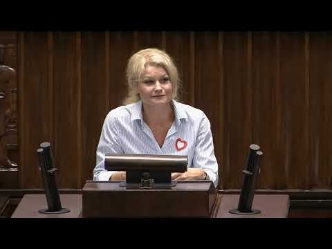 Karolina Pawliczak: Oszustwo i złodziejstwo. Polacy płacą za wyborczą propagandę PiS-u.