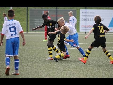 U11 Jhg 2005 1. FSV Mainz 05 vs Borussia Dortmund 0:2; VIERTELFINALE VW-Wolf-Cup Mülheim 04.10.15