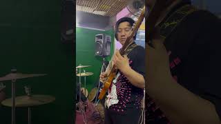 Bonjovi - Living on a Prayer 🙏