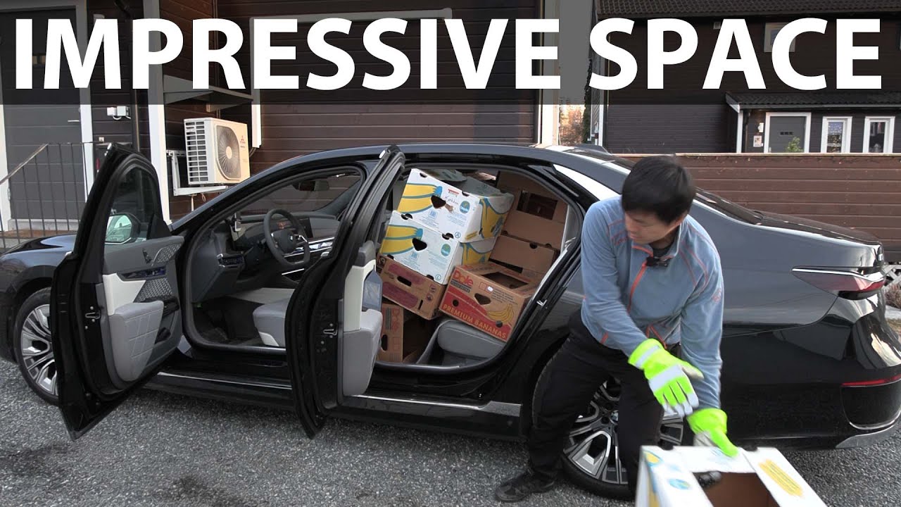 BMW i7 xDrive60 banana box test