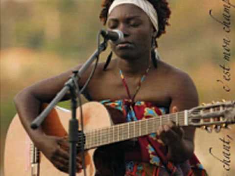 Le Chant C'est Mon Champ  -  ANNIE FLORE BATCHIELLILYS