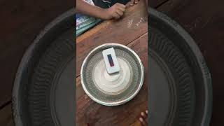 Easy way to identify the magnetic poles #magnet #magnetncpoles #barmagnet #magenticexperiments