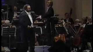 Pavarotti- Manon Lescaut- Tra voi, belle