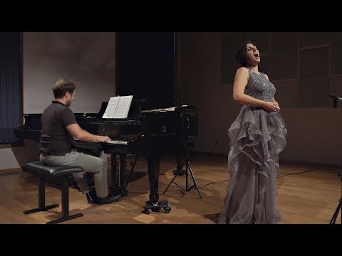 Kristina Owais  -  O Dieu! que de bijoux... Ah! je ris de me voir - Gounod - Faust