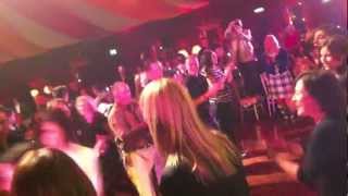 Moments with MAndrews - "Dancefloor"