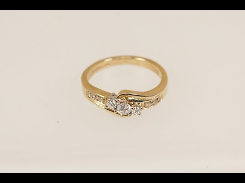 Vintage 9ct Gold Diamond Twist Ring   #4079