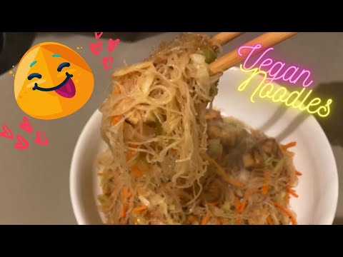 EASY VEGAN TAIWANESE STIR FRIED RICE NOODLES (Chow Mei Fun) | Gluten Free One Pan Dinner
