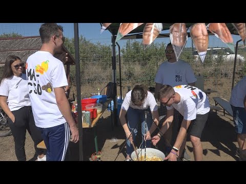 Főtt a lecsó, sült a macok a Felnémeti Gasztronómiai Fesztiválon