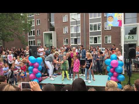 Feestelijke aftrap nieuwe schooljaar bij De SJtadssjool in Sittard
