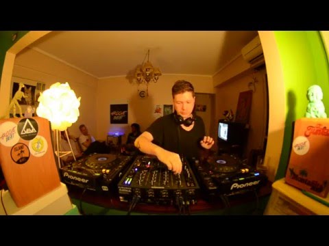 GROOVEBEAT - LIVING ROOM SESSIONS #007 W/ GIO
