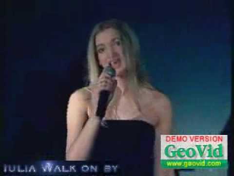 Walk on by - Iulia Glavan la TV BIT, Iasi ( inregistrare din 2002 )