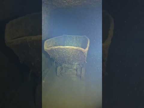 📍Mina San Francisco – Córdoba, Argentina🤿 Exploración subacuática y registro documental.