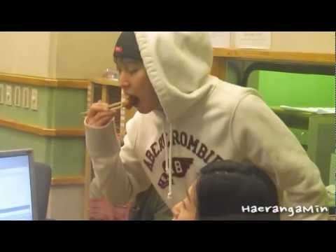 [Fancam] 120214 SUKIRA Sungmin - Happy valentine day