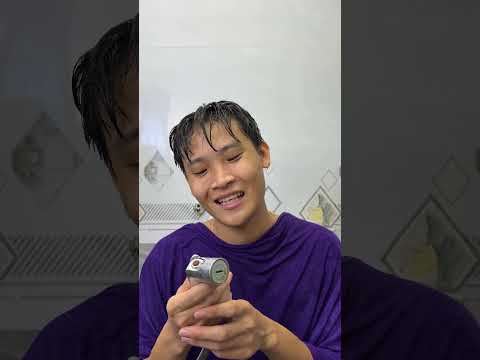 Đi vệ sinh nhờ nhà người lạ kiểu