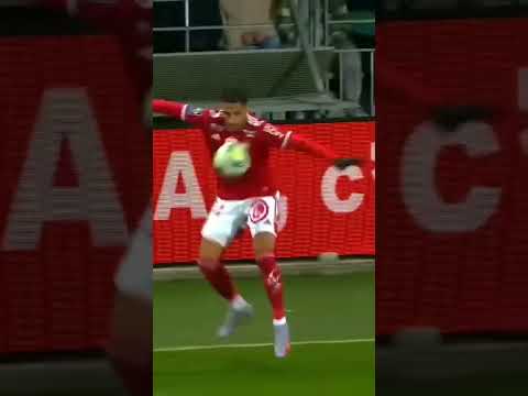 When the legend Youssef Belaili eludes