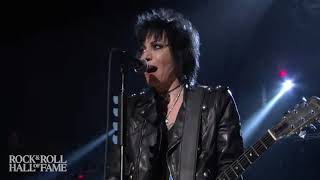 Download lagu Joan Jett & the Blackhearts - 'Cherry Bomb' | 2015 Induction mp3
