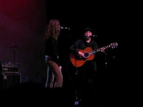 Edie Brickell & Paul Simon - All I Have To Do Is Dream - 1/19/13