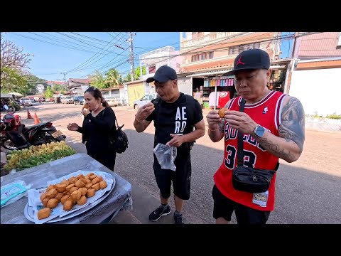 Taking a nice walk in Laos, eating and shopping at morning market 