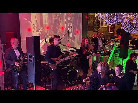 Geročaci na zábave.