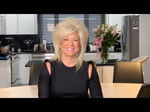 Theresa Caputo Profile Photo