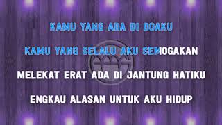 Download lagu Dato' Sri Siti Nurhaliza, Ade Govinda - Menamakanmu Cinta (Karaoke Lower) mp3