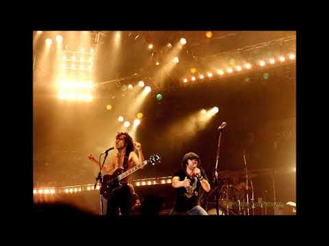 AC/DC- Live Wire (Live Apollo Theatre, Glasgow Scotland, Oct. 9th 1982)