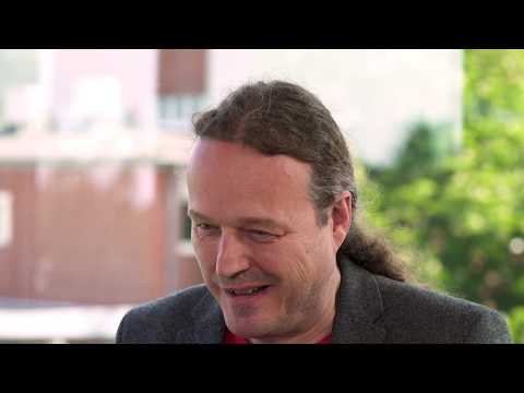 KWS people: Meet Frank talking about the KWS Dragonboat, team spirit, and flat hierarchies.