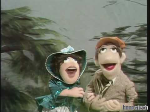 The Muppet Show: Wayne and Wanda - "Autumn Leaves"