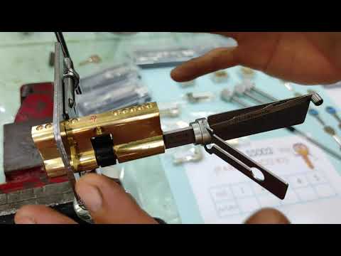 Andrés Rivas Sánchez, ganzúa SS002, aquí en México conocida cómo ganzúa  R1