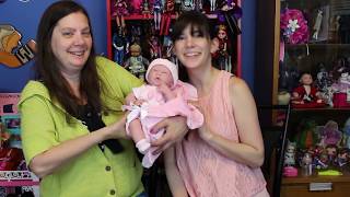 Dolly Review: JC Toys Berenguer Boutique La Newborn Layette Giftset