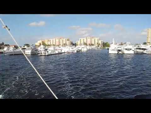 Selene 43 Fuel dock cast off