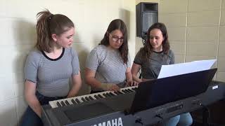 Ficelles par Ingrid St-Pierre