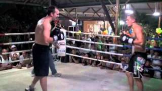 Download Lagu BBQ beatdown 34: Mathew (Australia) vs Will (UK) @ Tiger Muay Thai Thumbnail