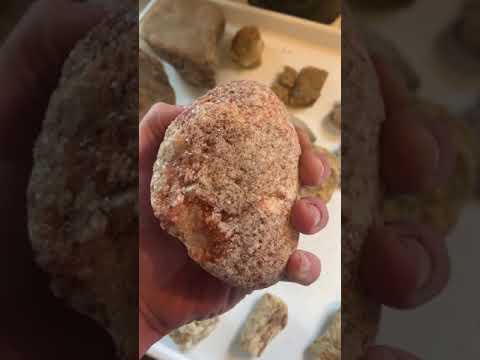Finding and cleaning agates, chalcedony, geodes, and...